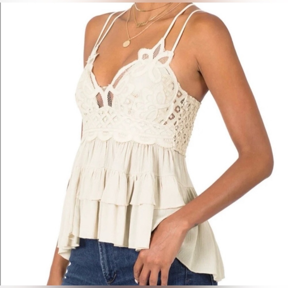 Zenana | Cream Ruffled Lace Top | Size L